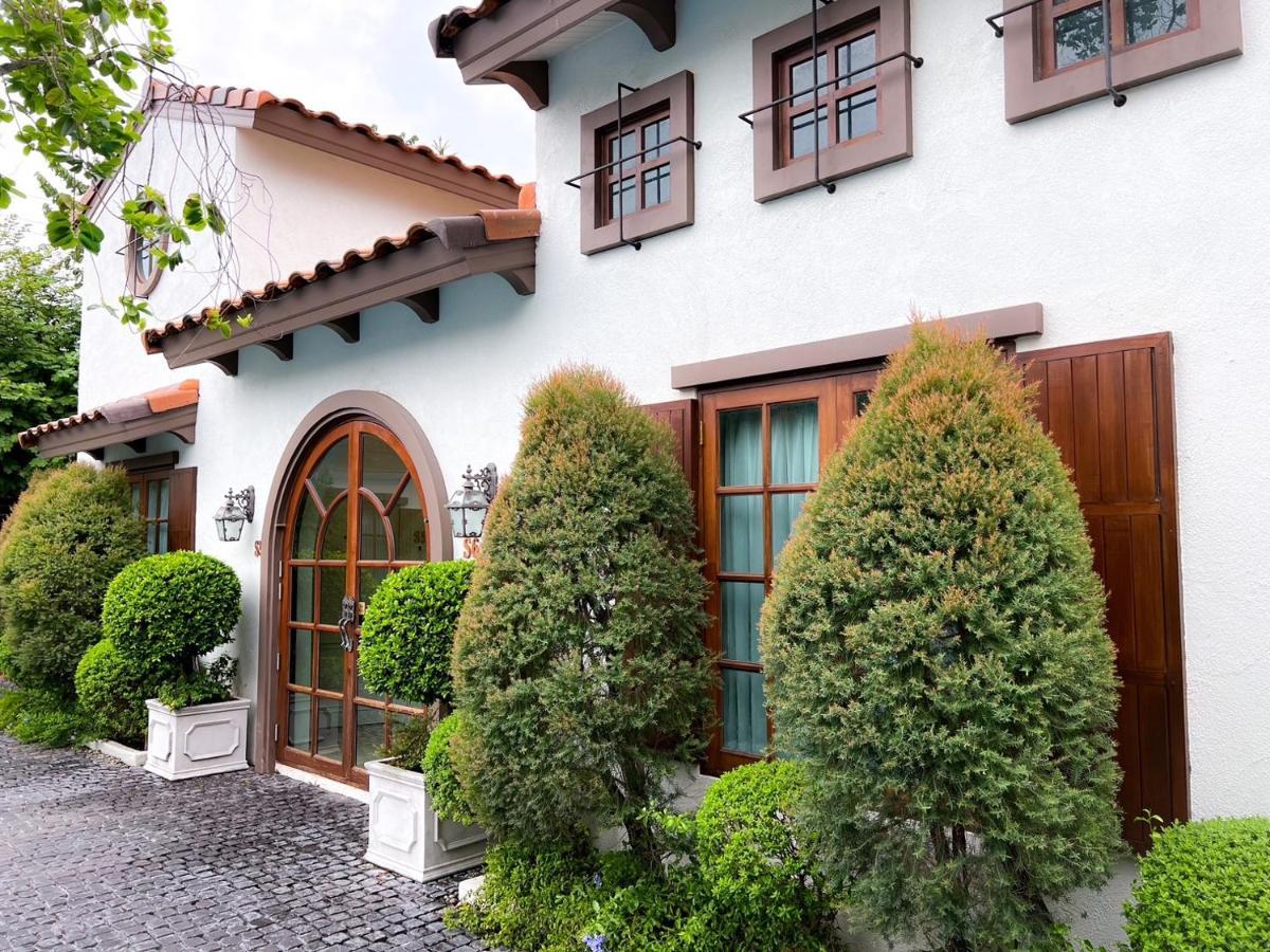 Villa Seville HHQ Esterno foto